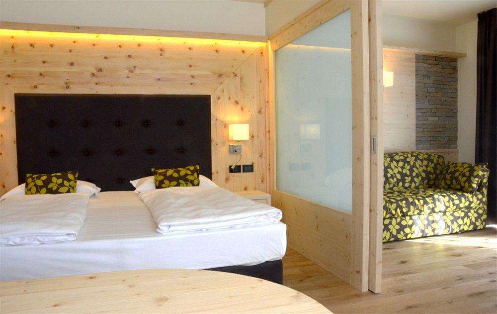 Alpholiday Dolomiti Wellness & Family Hotel Dimaro Exteriér fotografie