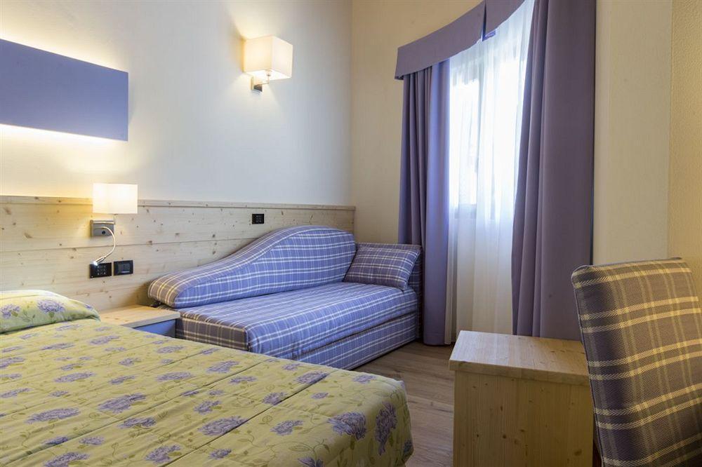 Alpholiday Dolomiti Wellness & Family Hotel Dimaro Exteriér fotografie