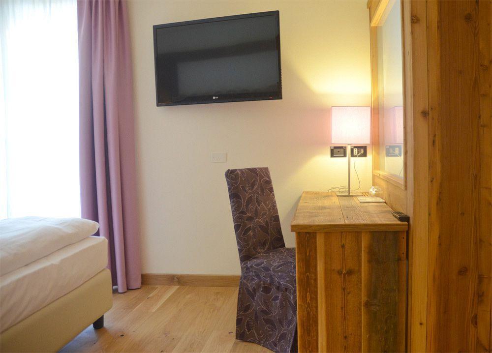 Alpholiday Dolomiti Wellness & Family Hotel Dimaro Exteriér fotografie